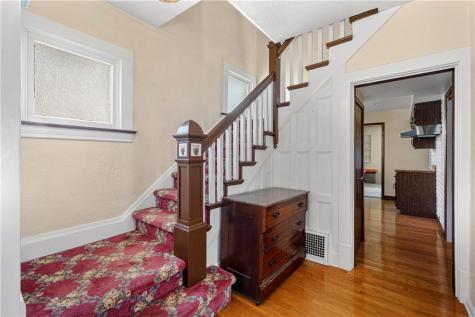 212 Center Avenue Mcdonald PA 15057