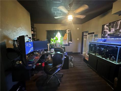 917 Crest Avenue Charleroi Boro PA 15022