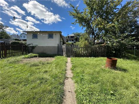 917 Crest Avenue Charleroi Boro PA 15022