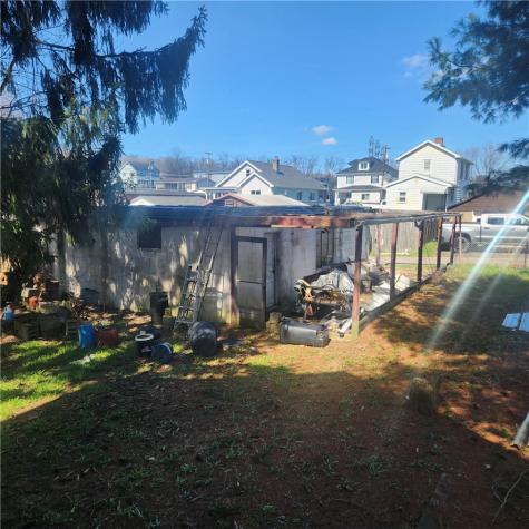11 Ramage Avenue Union Township PA 15038