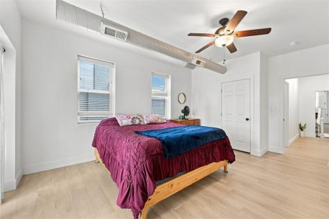 113 Hemlock Street Central North Side PA 15212