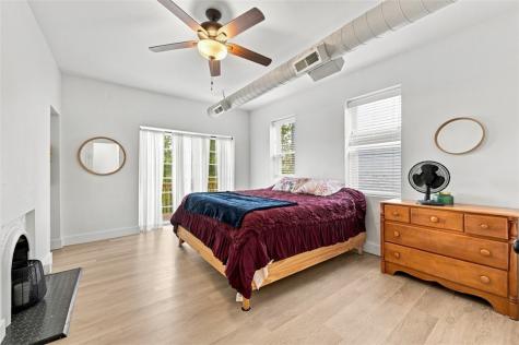 113 Hemlock Street Central North Side PA 15212