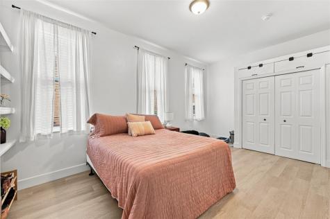 113 Hemlock Street Central North Side PA 15212
