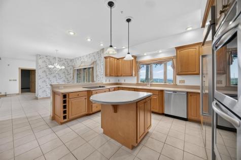 8895 Us Highway 322 Fallowfield PA 16316