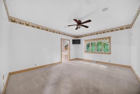 8895 Us Highway 322 Fallowfield PA 16316