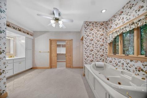 8895 Us Highway 322 Fallowfield PA 16316