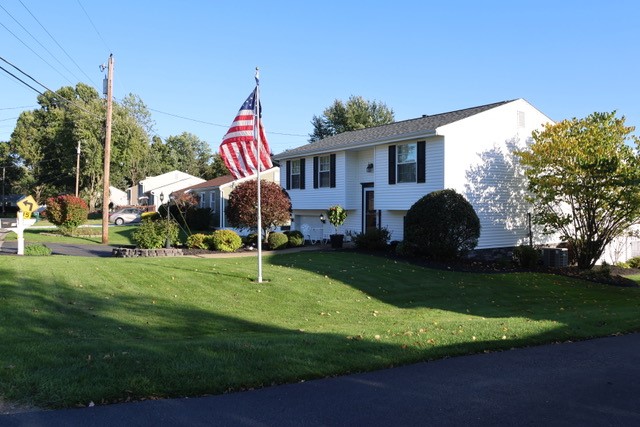 119 Oberlin Drive Center Township PA 16001