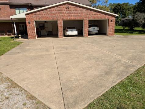 637 Wallace Run Road Big Beaver PA 15010