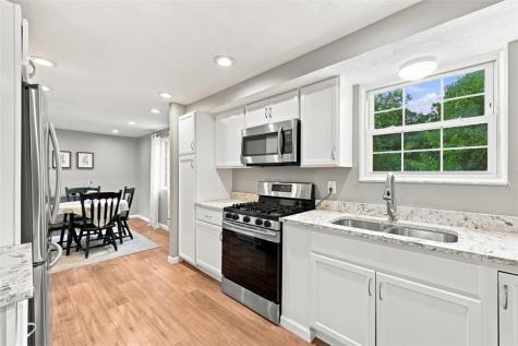 37 Briggs Street Overbrook PA 15234