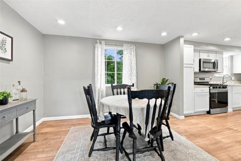 37 Briggs Street Overbrook PA 15234