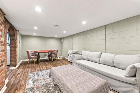 37 Briggs Street Overbrook PA 15234