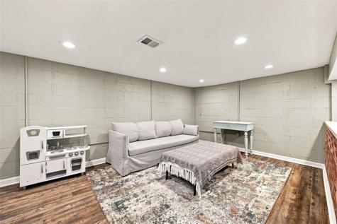 37 Briggs Street Overbrook PA 15234
