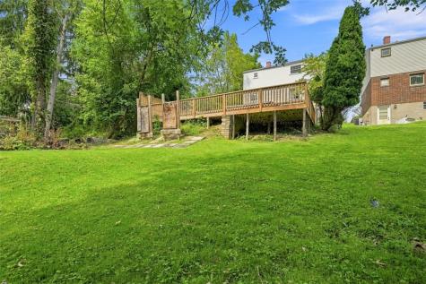 37 Briggs Street Overbrook PA 15234