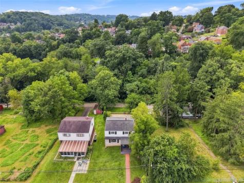 37 Briggs Street Overbrook PA 15234