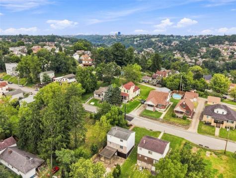 37 Briggs Street Overbrook PA 15234