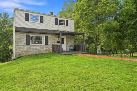 37 Briggs Street Overbrook PA 15234