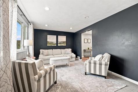 37 Briggs Street Overbrook PA 15234