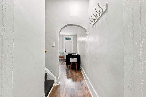 856 Brightridge Street Central North Side PA 15214