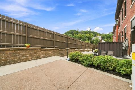 856 Brightridge Street Central North Side PA 15214