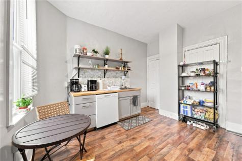 856 Brightridge Street Central North Side PA 15214