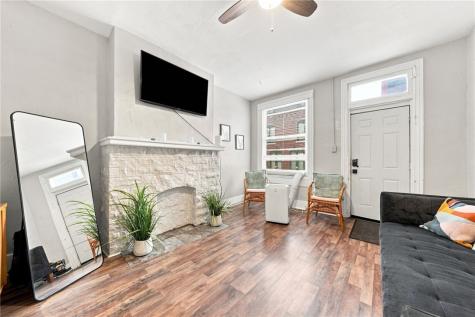 856 Brightridge Street Central North Side PA 15214
