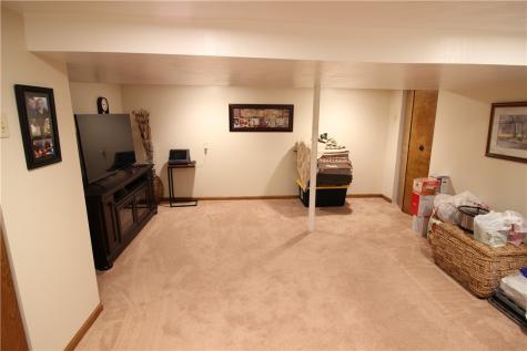 1004 N Chestnut North Union Township PA 15401