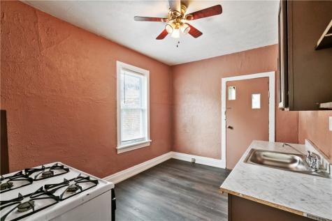 1013 Henry Street Smith PA 15054