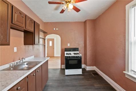 1013 Henry Street Smith PA 15054