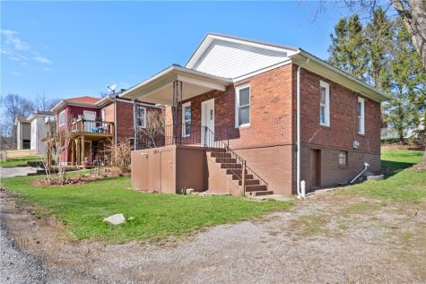 1013 Henry Street Smith PA 15054