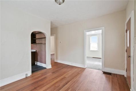 1013 Henry Street Smith PA 15054