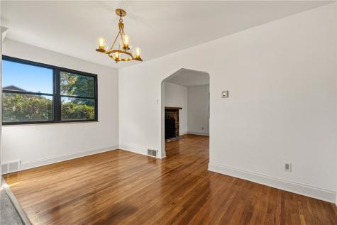 6 Robb Hollow Road Mt Lebanon PA 15243