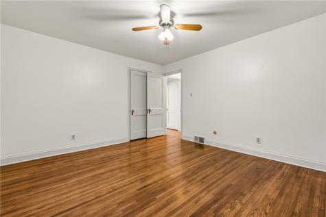 6 Robb Hollow Road Mt Lebanon PA 15243