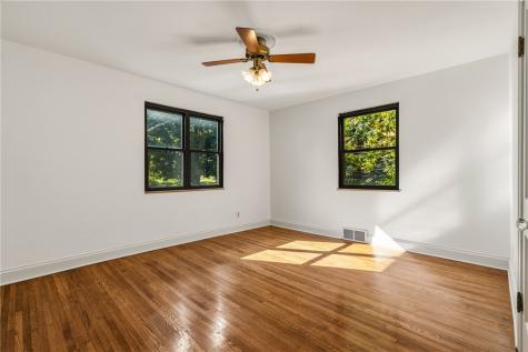 6 Robb Hollow Road Mt Lebanon PA 15243