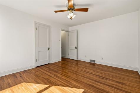 6 Robb Hollow Road Mt Lebanon PA 15243