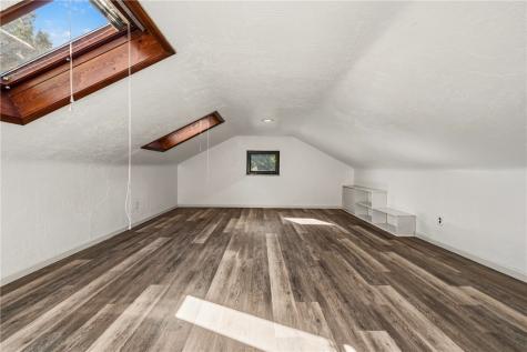 6 Robb Hollow Road Mt Lebanon PA 15243