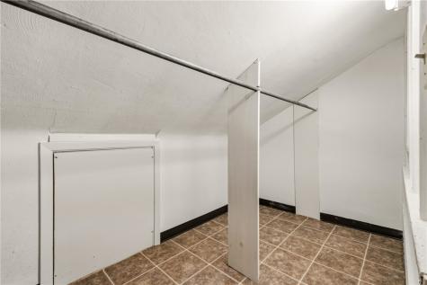 6 Robb Hollow Road Mt Lebanon PA 15243