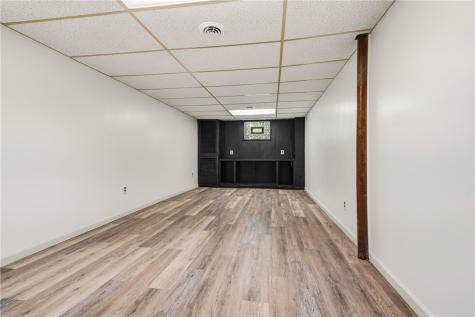 6 Robb Hollow Road Mt Lebanon PA 15243