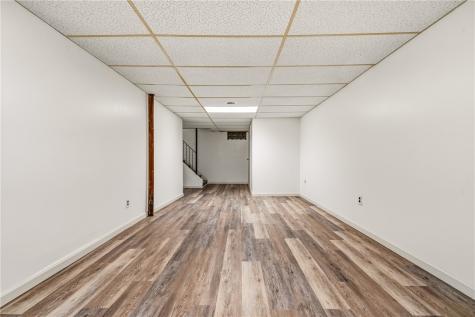 6 Robb Hollow Road Mt Lebanon PA 15243