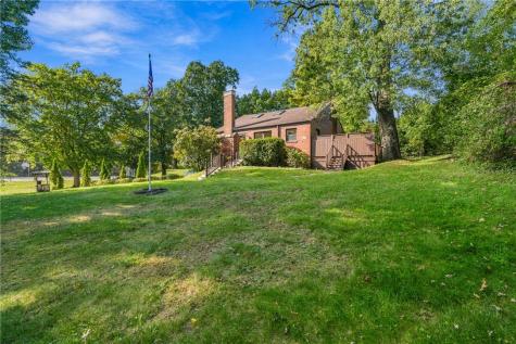 6 Robb Hollow Road Mt Lebanon PA 15243