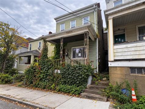 2304 Eccles Street Arlington PA 15210