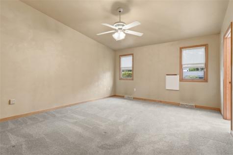 2757 Edith Street Lower Burrell PA 15068