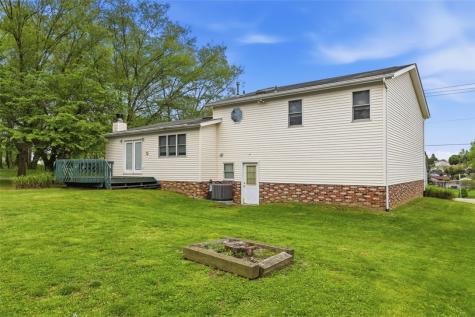 2757 Edith Street Lower Burrell PA 15068