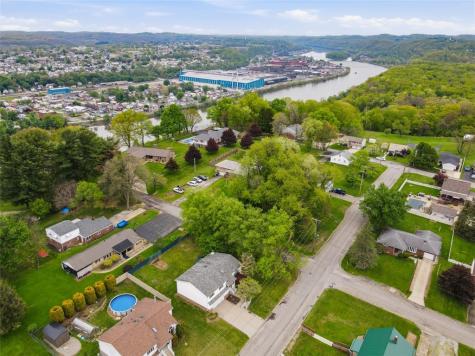 2757 Edith Street Lower Burrell PA 15068