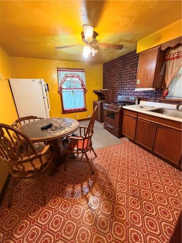 329 Highland Avenue West View PA 15229