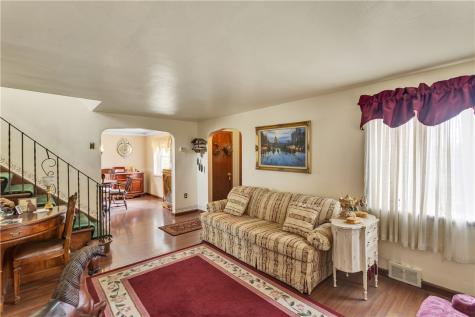 1119 Scorer Street Lincoln Place PA 15207