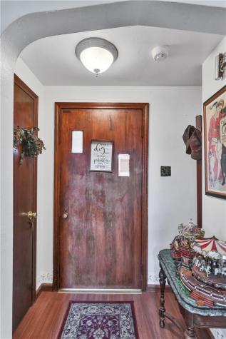 1119 Scorer Street Lincoln Place PA 15207