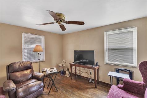1119 Scorer Street Lincoln Place PA 15207