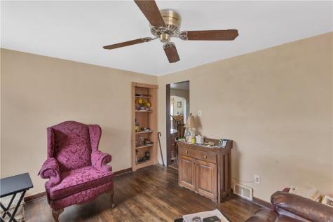 1119 Scorer Street Lincoln Place PA 15207