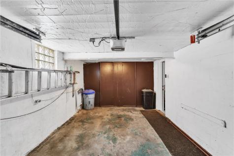 1119 Scorer Street Lincoln Place PA 15207