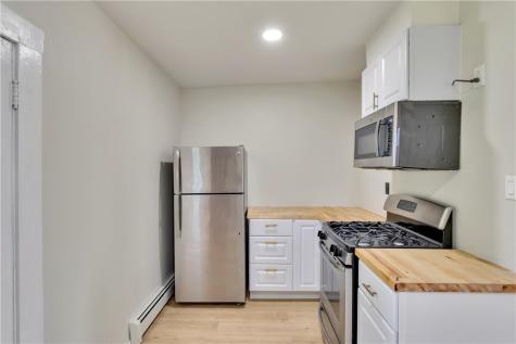 1046 Highland City Of Greensburg PA 15601